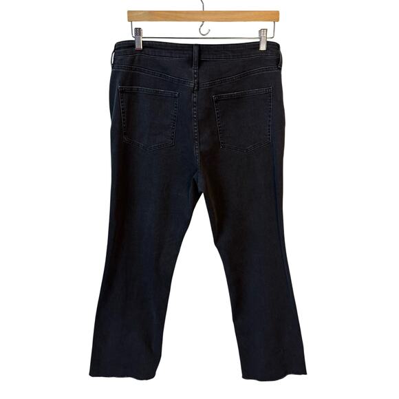 UNIQLO Skinny Jeans Size 32 Black Flared Denim High Rise Distressed Grunge‎ Goth - Picture 5 of 11